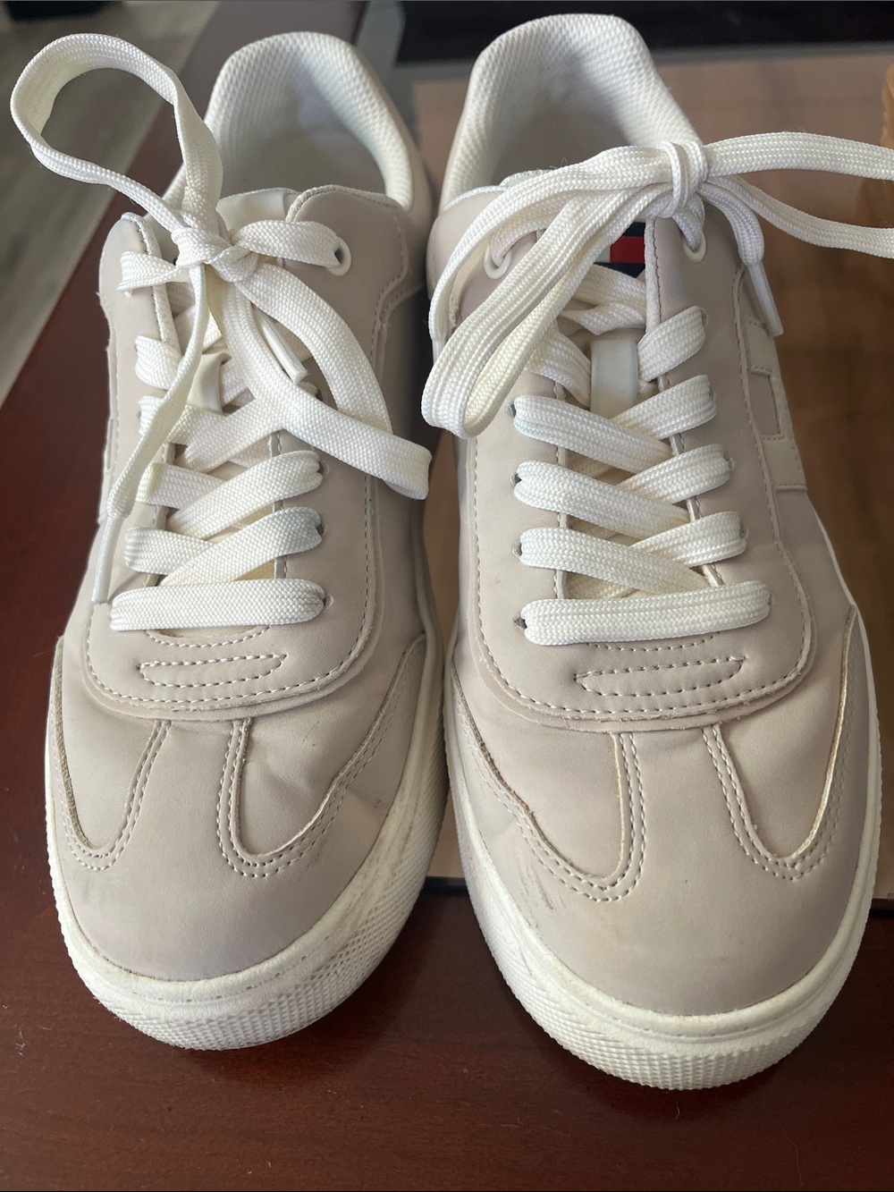 Tommy Hilfiger women’s Neutral Lace-Up Sneakers in Light Beige